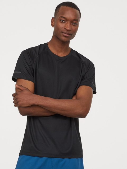 

H&M Men Black Solid Round Neck Running Top Regular Fit T-shirt