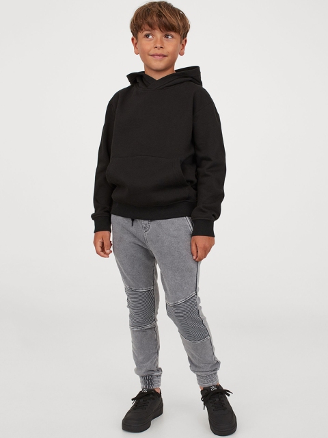 

H&M Boys Grey Solid Joggers