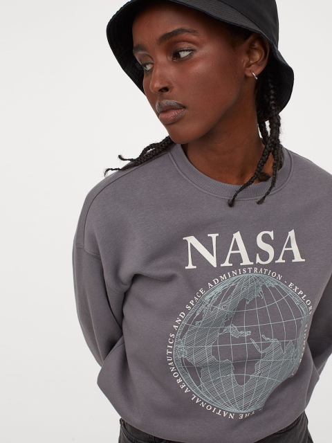 

H&M Women Grey Printed Cotton-Blend Sweatshirt
