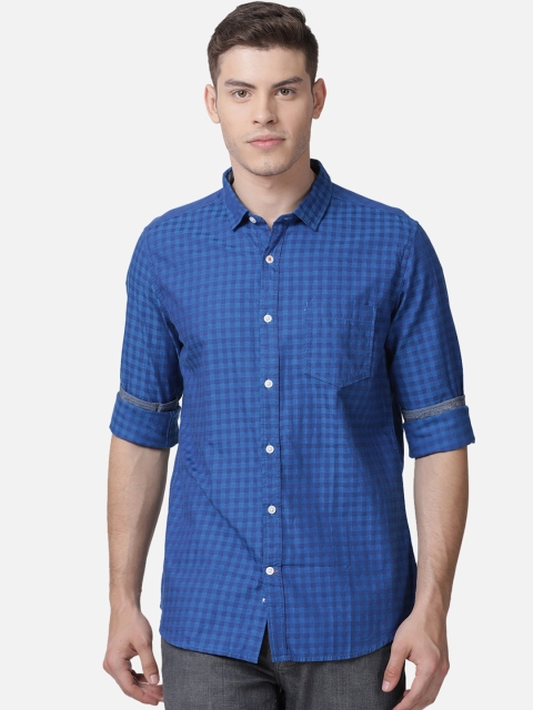 

Mucho Solo Men Blue Slim Fit Checked Shirt