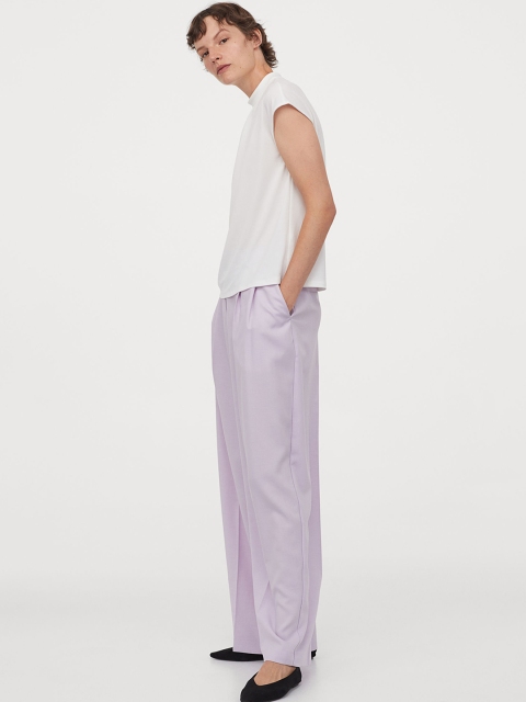 

H&M Women White Solid Stand-Up Collar Top