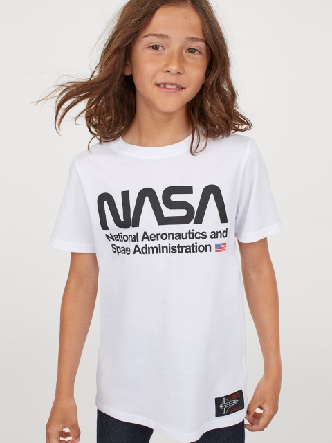 

H&M Boys White Printed Round Neck T-shirt
