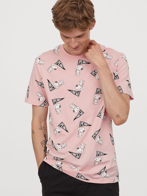 

HM Men Pink White Snoopy Print Tshirt