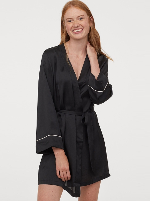 

H&M Women Black Solid Satin Kimono