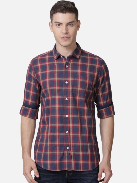 

Mucho Solo Men Red & Navy Blue Slim Fit Checked Shirt