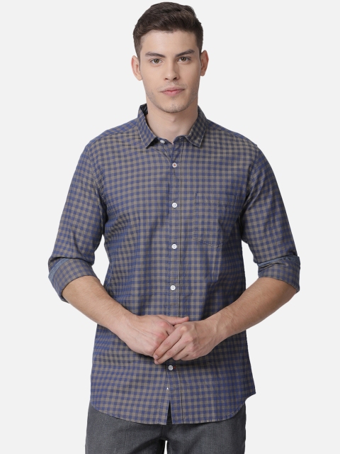 

Mucho Solo Men Navy Blue & Brown Slim Fit Checked Casual Shirt