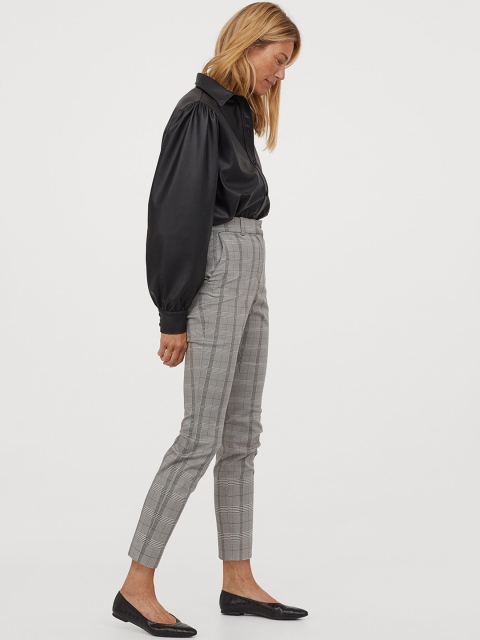 

H&M Women Grey & Black Checked Cigarette Trousers