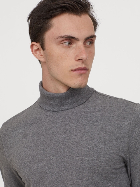 

H&M Men Grey Solid Polo-Neck Sweatshirt Muscle Fit