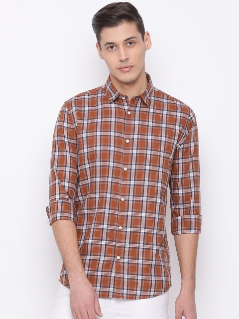 

Richlook Men Coffee Brown & White Slim Fit Checked Casual Shirt