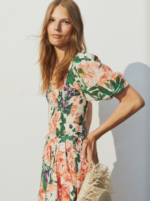 

H&M Women Multicoloured Floral Print Puff-sleeved Smocked Top, Multi