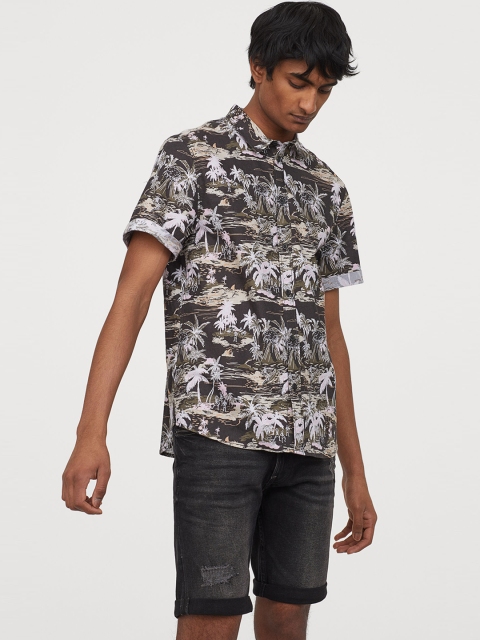 

H&M Men Grey & Beige Patterned Cotton Shirt