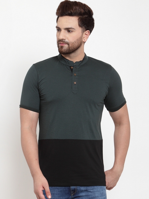 

Kalt Men Black Colourblocked Mandarin Collar T-shirt