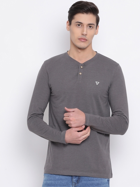 

REALM Men Grey Solid Henley Neck T-shirt