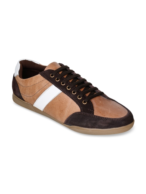 

Bruno Manetti Men Tan Brown & Coffee Brown Colourblocked Leather Sneakers