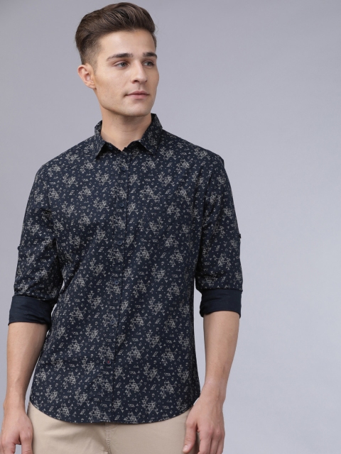 

LOCOMOTIVE Men Navy Blue & White Slim Fit Printed Casual Shirt