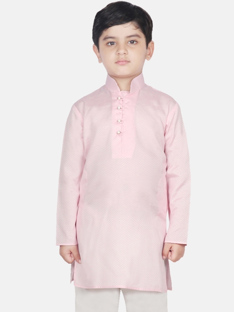 

SG YUVRAJ Boys Pink Solid Straight Kurta