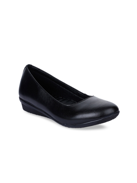 

Liberty Women Black Solid Leather Ballerinas
