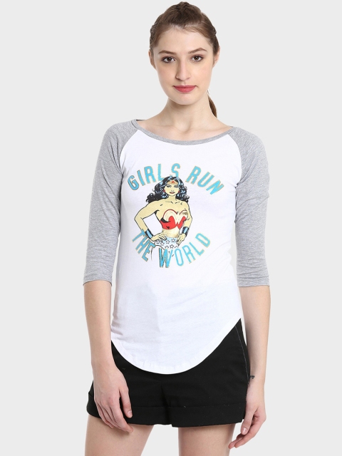 

Free Authority Women White Wonder Woman Print Round Neck T-shirt