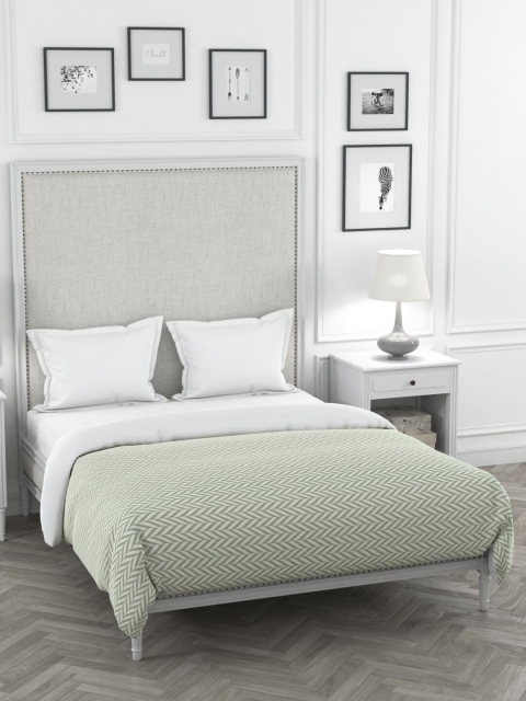 

Portico New York Green & White Geometric Mild Winter 300 GSM Double Bed Comforter