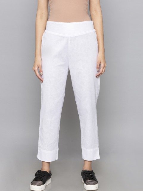 

Desi Weavess Women White Regular Fit Solid Regular Trousers
