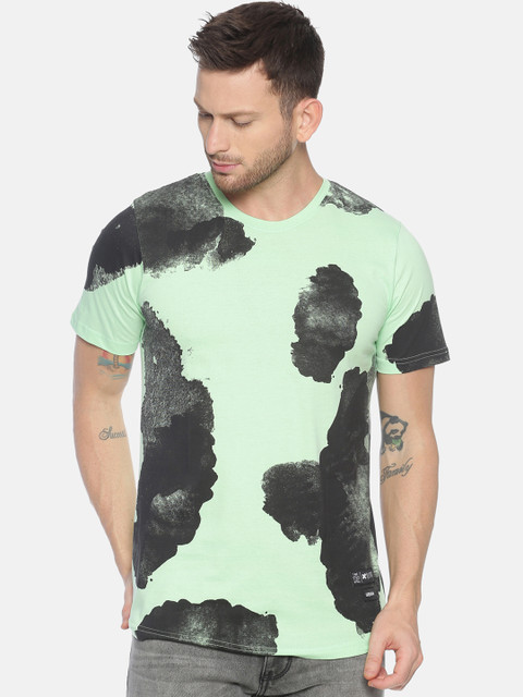 

KULTPRIT Men Green & Black Printed Slim Fit Round Neck T-shirt