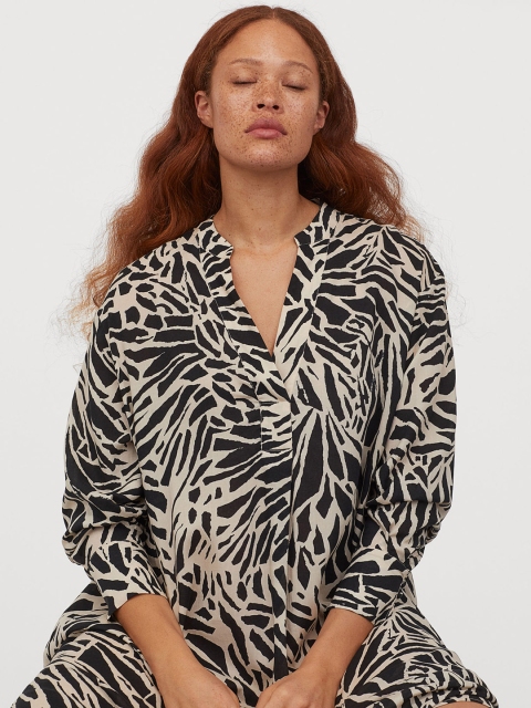 

H&M Women Black & Off-White Printed Lyocell-Blend Dress