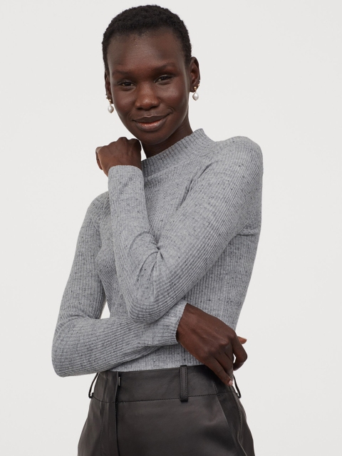 

H&M Women Grey Solid Ribbed Jumper