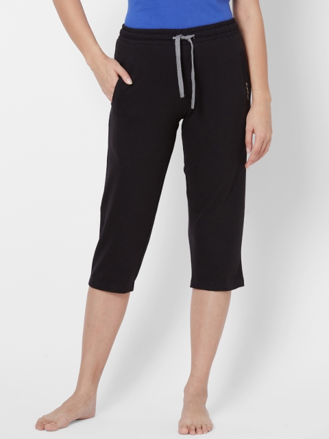 

Sweet Dreams Women Black Solid Lounge Capris
