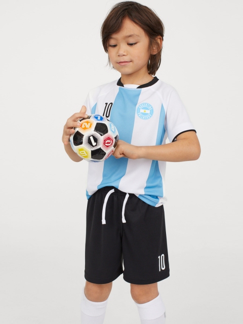 

H&M Boys Black Football Shorts