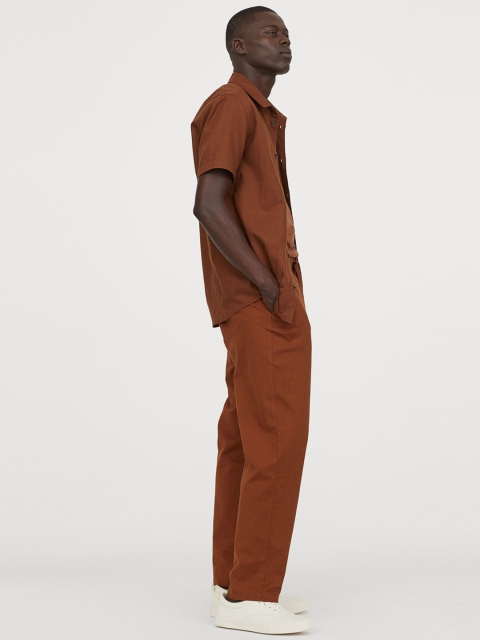 

H&M Men Brown Solid Linen Trousers Relaxed Fit