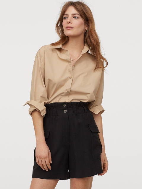 

H&M Women Black Paper Bag Shorts