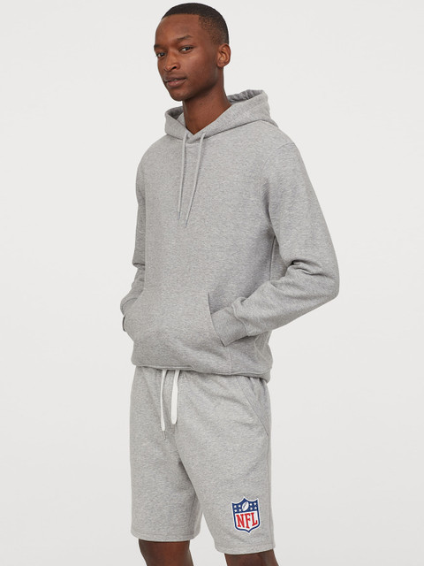 

H&M Men Grey Solid Regular Fit Regular Shorts