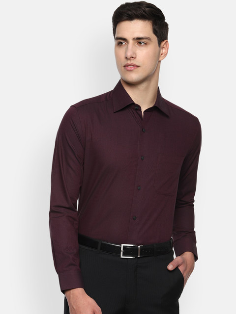 

Louis Philippe Men Maroon Classic Regular Fit Self Design Formal Shirt