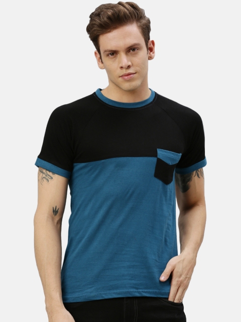 

ZALLEN Men Black Colourblocked Round Neck T-shirt