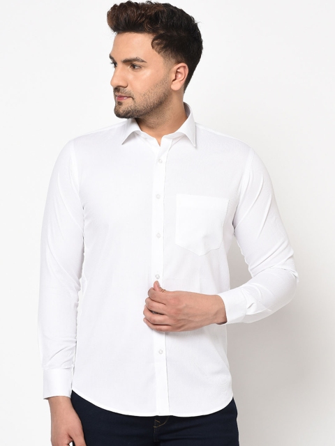 

Spirit Men White Comfort Regular Fit Solid Casual Shirt