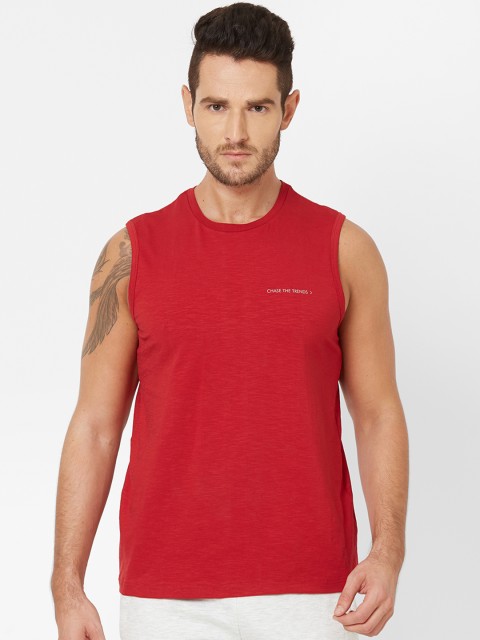 

Sweet Dreams Men Red Solid Round Neck T-shirt