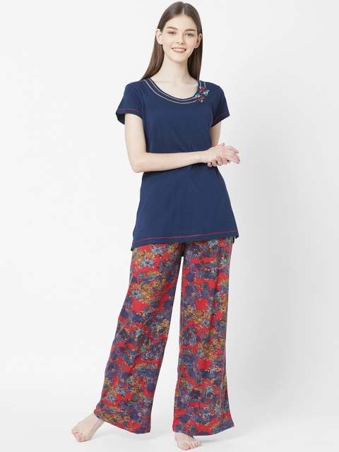 

Juliet Women Navy Blue & Red Solid Night suit