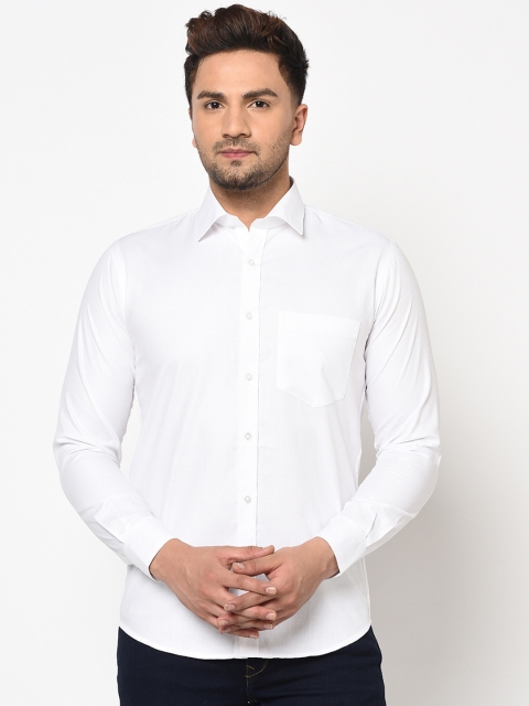

Spirit Men White Comfort Regular Fit Solid Casual Shirt