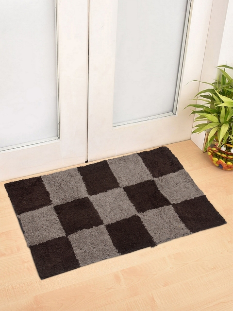 

HOSTA HOMES Brown & Grey Checked Anti-Skid Doormat