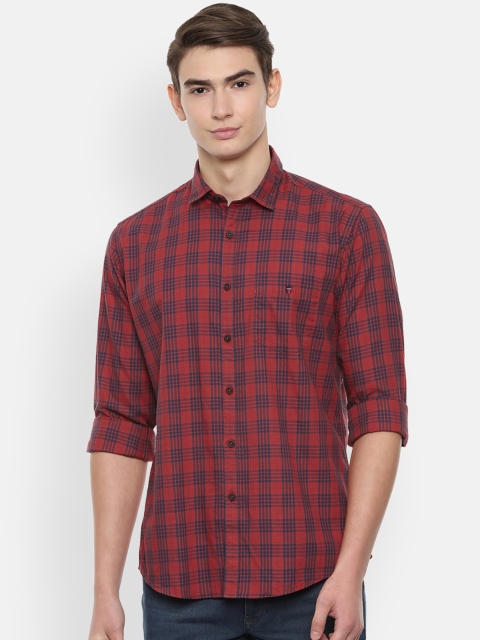 

Louis Philippe Sport Men Maroon & Navy Blue Slim Fit Checked Casual Shirt