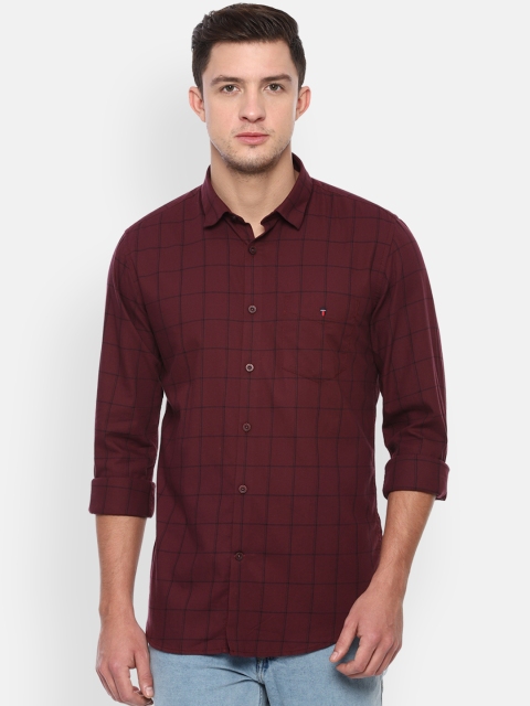 

Louis Philippe Sport Men Maroon & Black Slim Fit Checked Casual Shirt