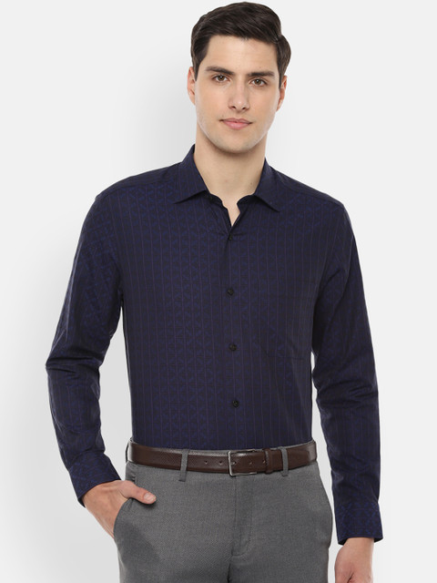 

Louis Philippe Men Navy Blue & Black Regular Fit Printed Formal Shirt
