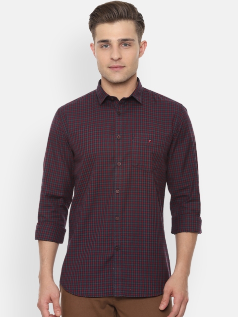 

Louis Philippe Sport Men Maroon Slim Fit Checked Casual Shirt