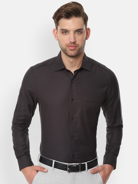 

Louis Philippe Men Brown & Beige Regular Fit Self Design Formal Shirt