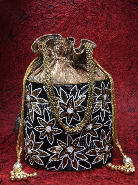 

DUGRISTYLE Black & Gold Embellished Handheld Bag