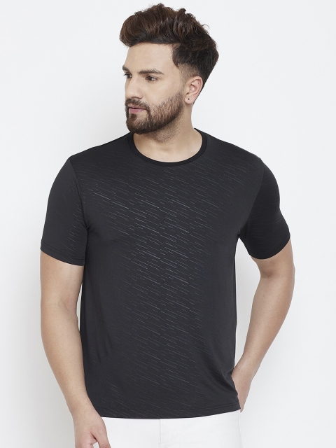 

wesquare Men Black Self Design Round Neck T-shirt