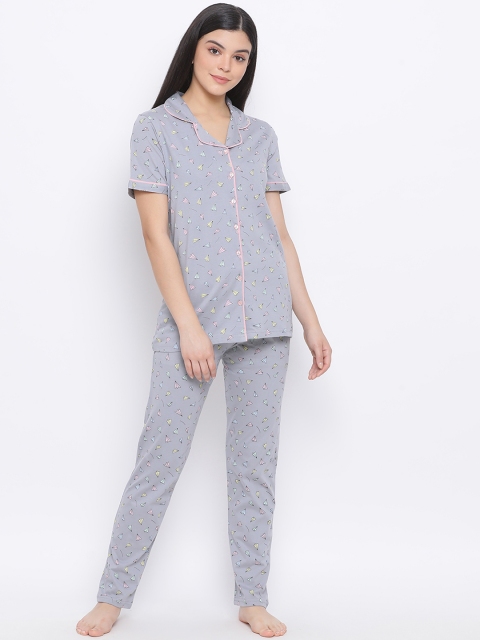 

Kanvin Women Grey Printed Night Suit