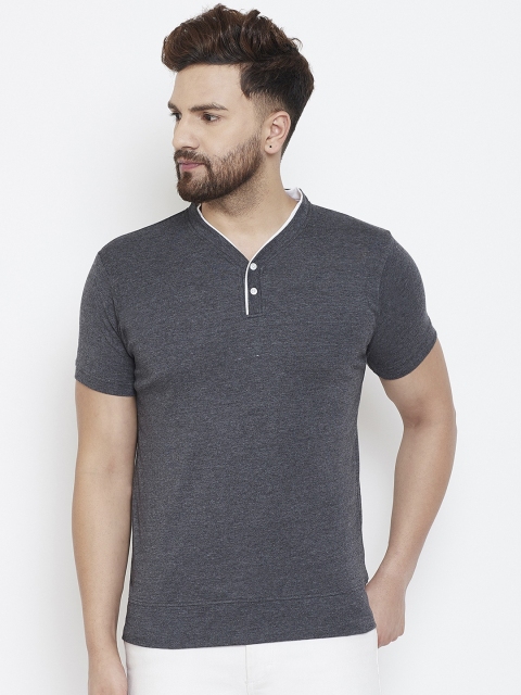 

wesquare Men Grey Solid Henley-Neck Cotton T-shirt