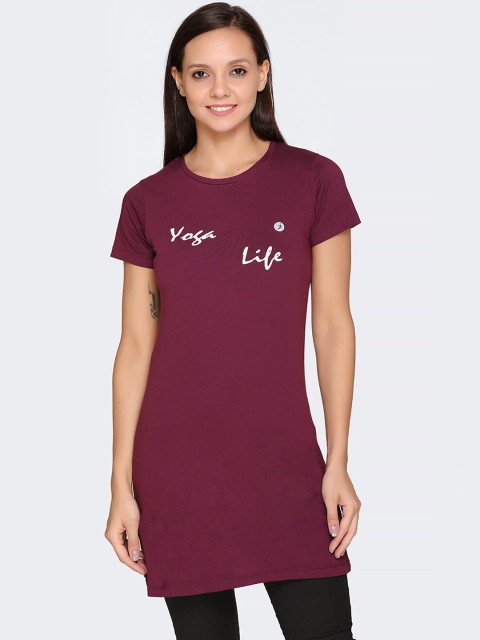 

BUKKUM Women Maroon Printed Round Neck Longline T-shirt