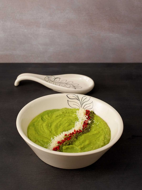 

ellementry White Small Ceramic Serving Bowl